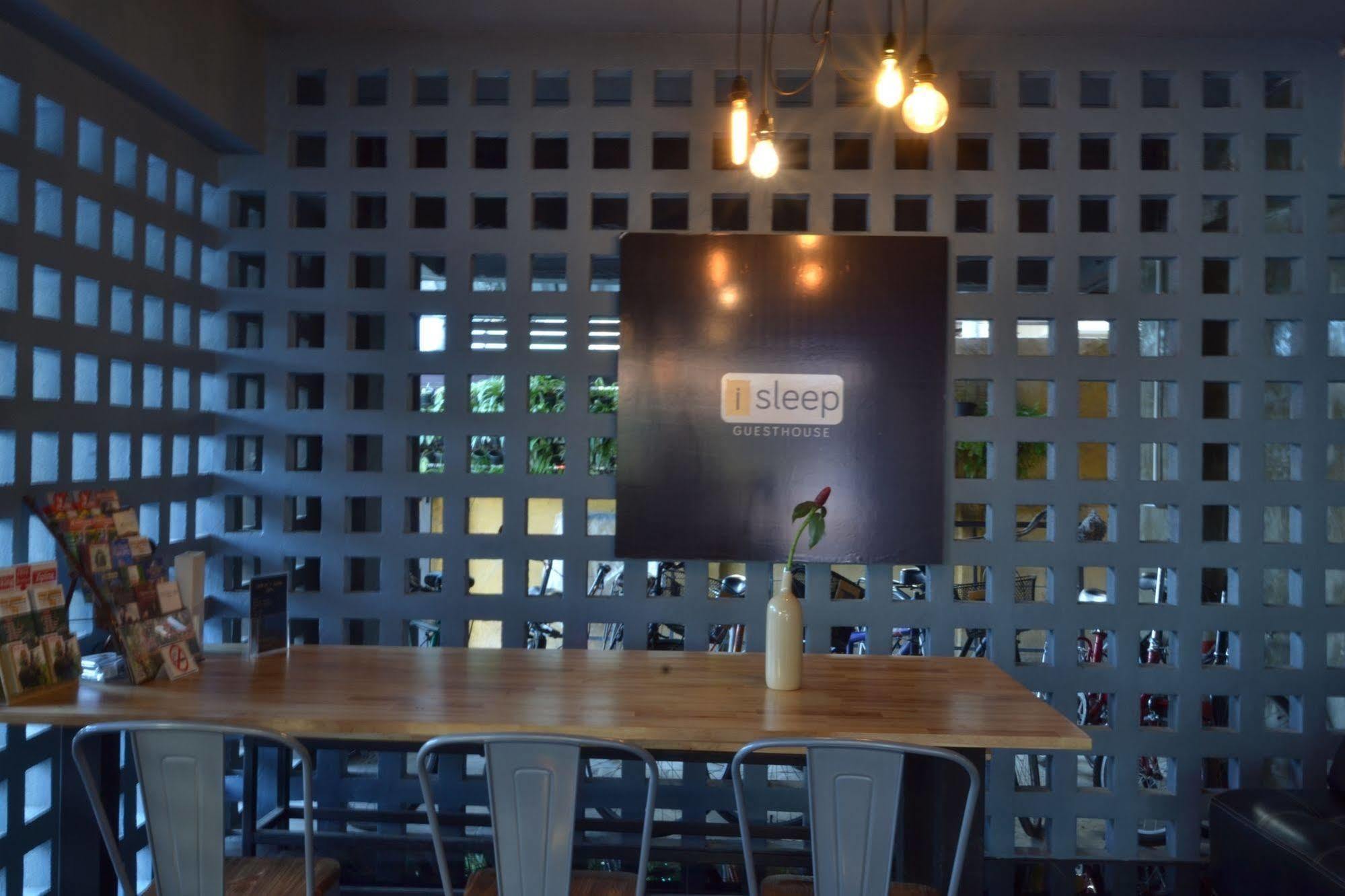 Isleep Guesthouse Chiang Mai Buitenkant foto