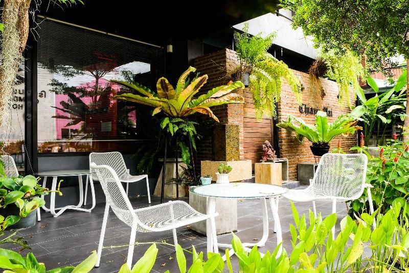 Isleep Guesthouse Chiang Mai Buitenkant foto