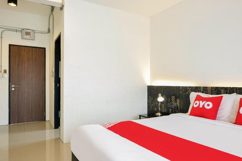 Isleep Guesthouse Chiang Mai Buitenkant foto